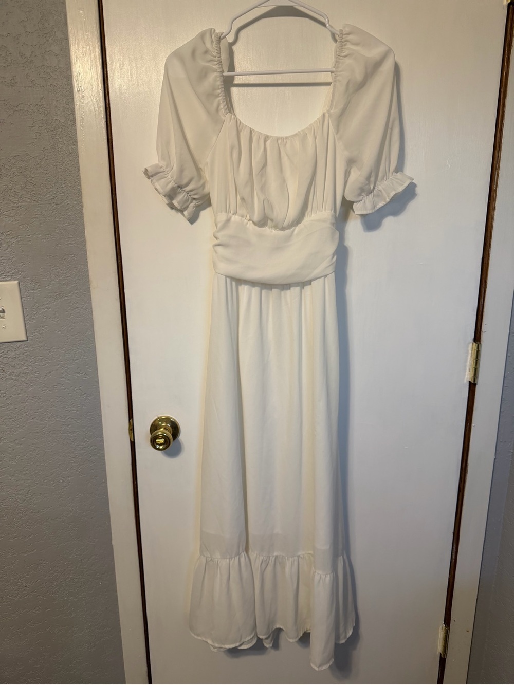 White Puff Sleeve Maxi Dress